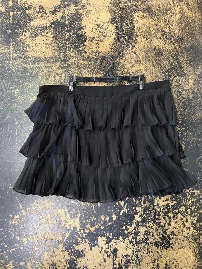 Roper Womens Black Three Tier Pleated Skirt      03-060-0565-6094
