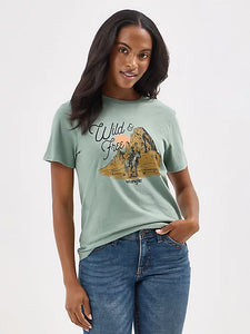 Wrangler Womens Southwestern Graphic Regular Fit Tee in Willd Lily      112350107