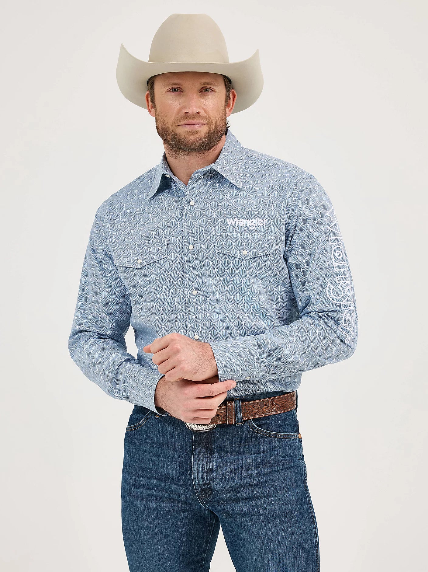 Wrangler Men's Logo Long Sleeve Western Snap Shirt - Steely Blue Hexag Boondocks Western Store llc Wrangler Men's Logo Long Sleeve Western Snap Shirt - Steely Blue Hexag Boondocks Western Store llc