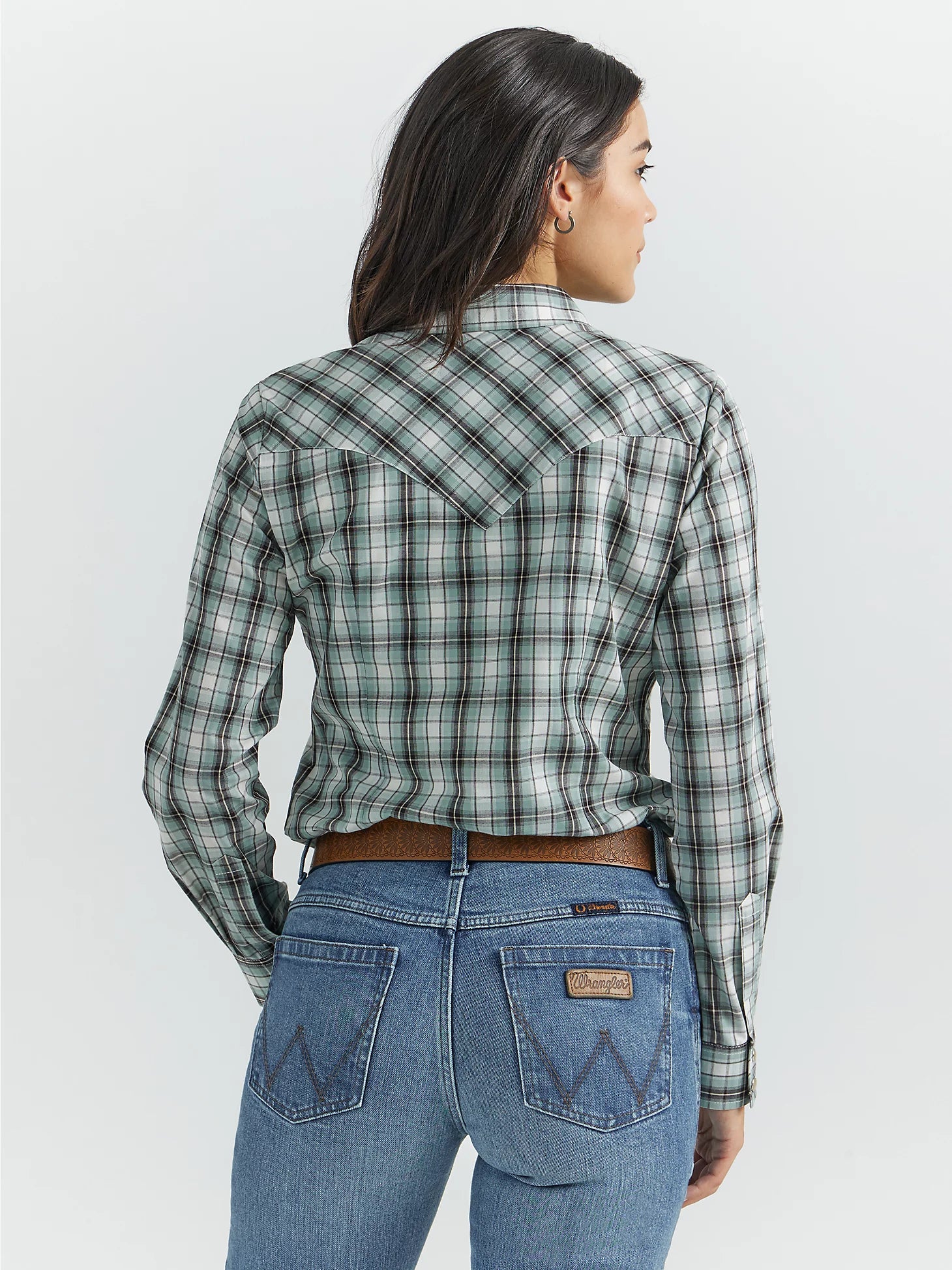 Wrangler Womens Essential Long Sleeve Plaid Snap Shirt In Seafoam