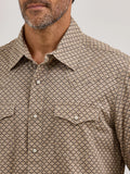 Wrangler Men's Retro Premium Long Sleeve Snap Printed Shirt - Scale Brown  112368222